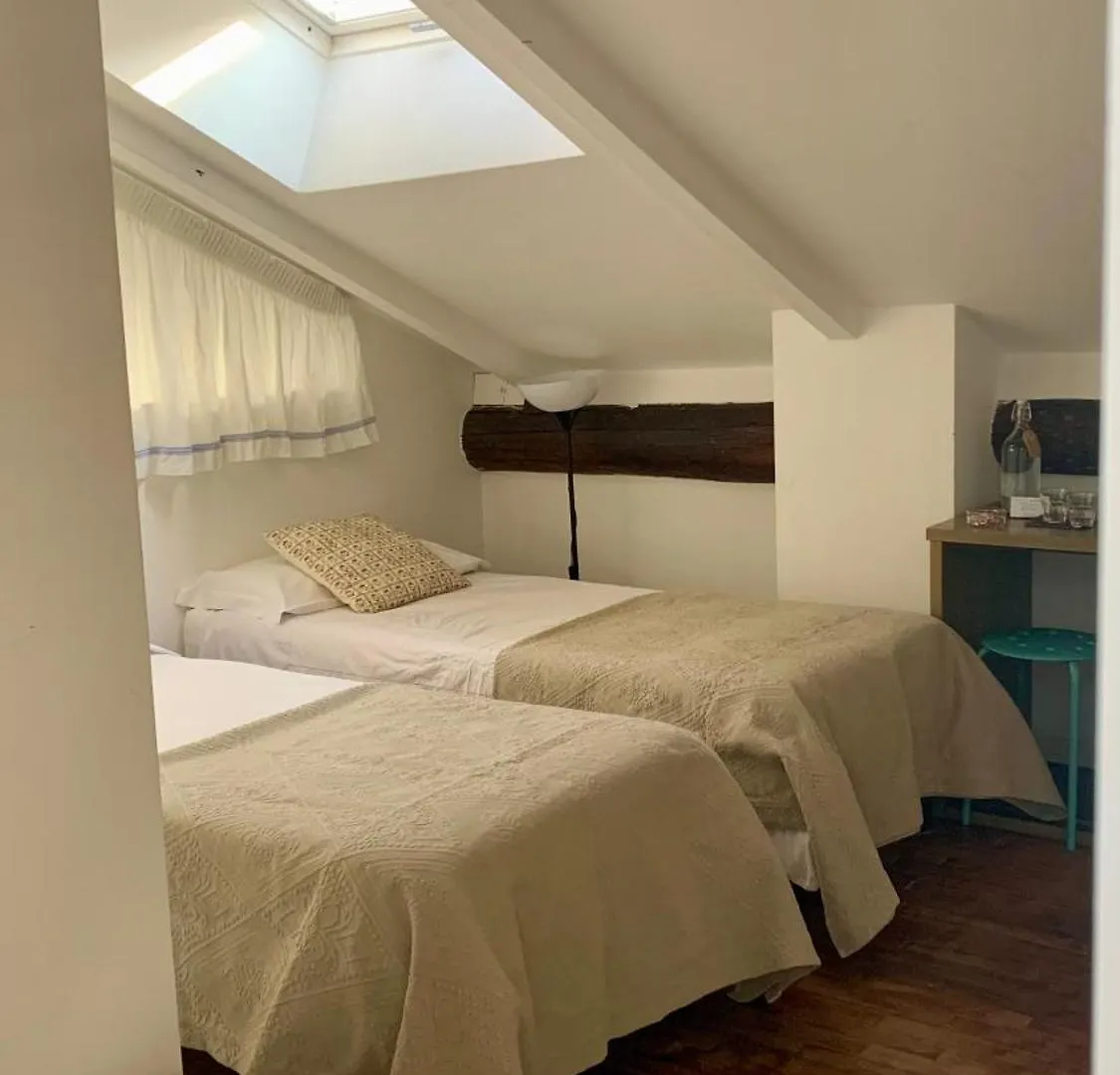 Gioia House Bed & Breakfast Milan Italy